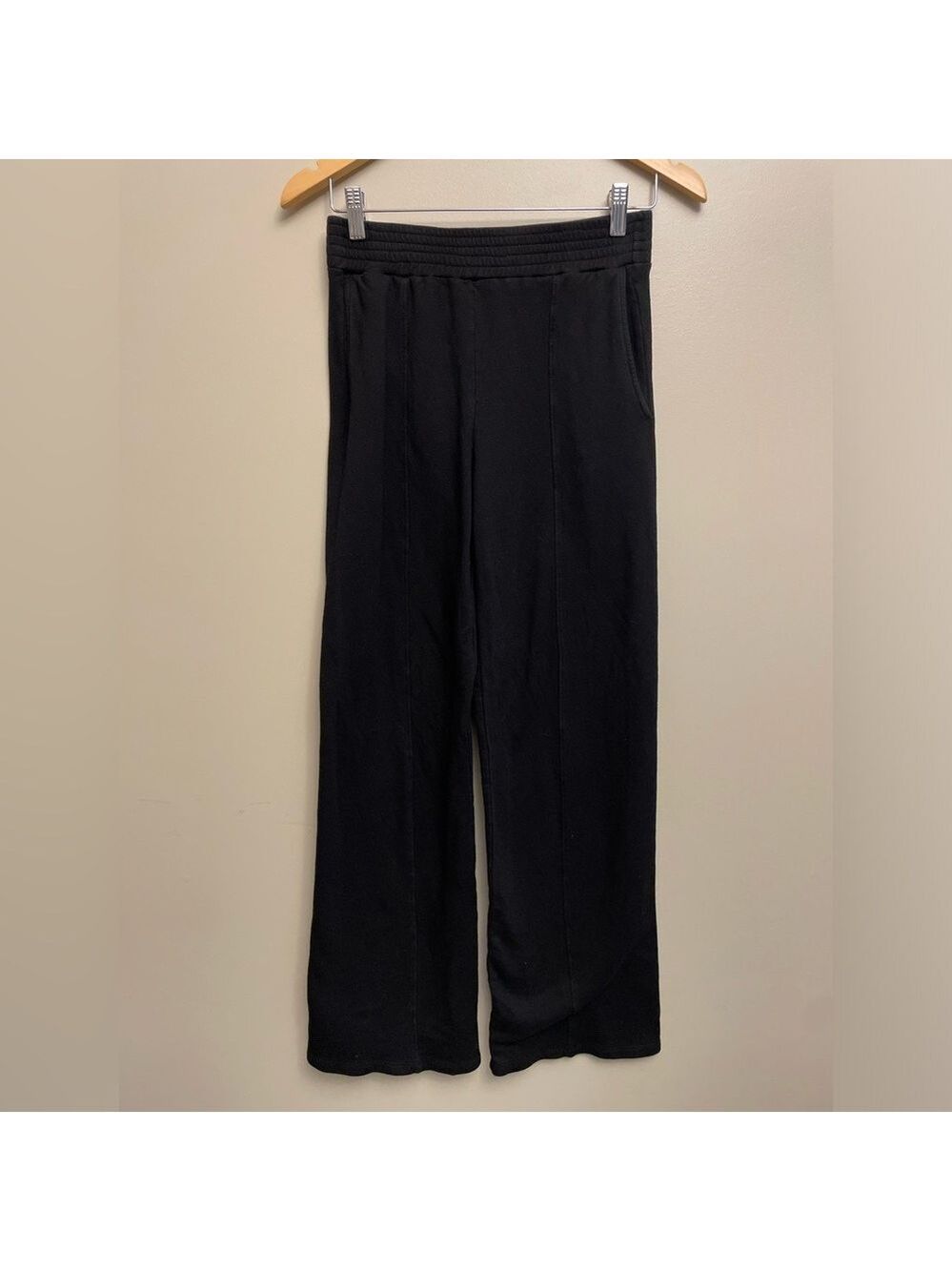 Monrow Black Pants Straight Leg Joggers XS